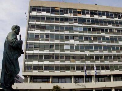 Θεσσαλονίκη: Φοιτητές απέκλεισαν συμβολικά το κτίριο του ΕΛΚΕ στο ΑΠΘ