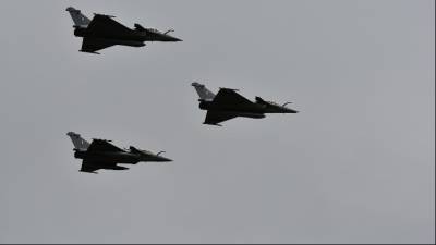 Τι προβλέπουν οι συμφωνίες για τις φρεγάτες Belharra και τα 6 επιπλέον αεροσκάφη Rafale