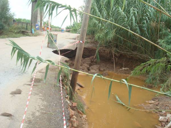 Εργασίες αποκατάστασης αγροτικής οδοποιίας στο Δήμο Καλαμάτας