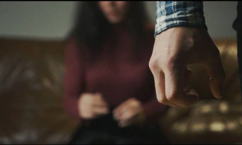 Πετράλωνα: Παιδιά καταγγέλλουν τους γονείς τους για σεξουαλική κακοποίηση (Βίντεο)
