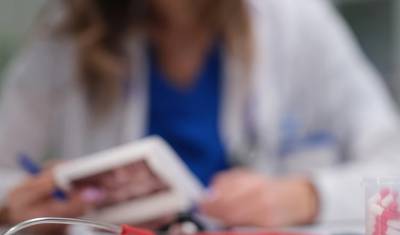 Συναγερμός στην Αγγλία: 20 κρούσματα μηνιγγίτιδας και δύο νεκροί