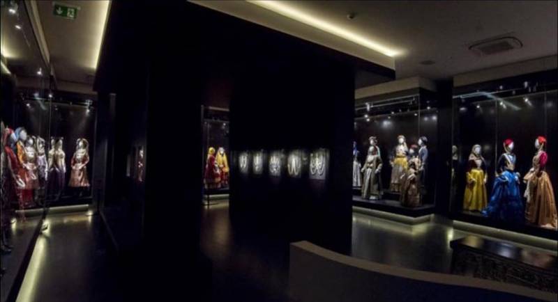 Live αναμετάδοση της επίδειξης μόδας του οίκου Dior σε Καλαμάτα, Άργος και Σουφλί