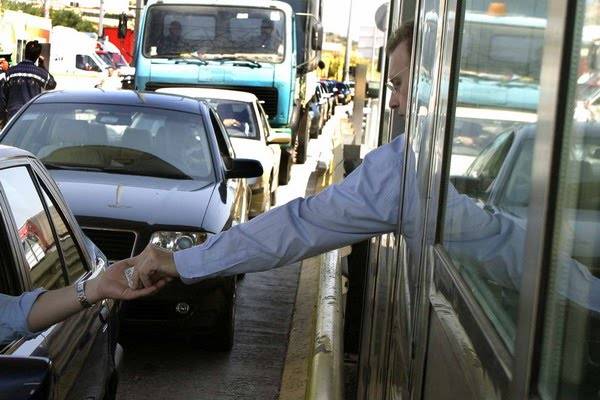 Διόδια και στα δύο ρεύματα στο τμήμα Ελευσίνα - Κόρινθος