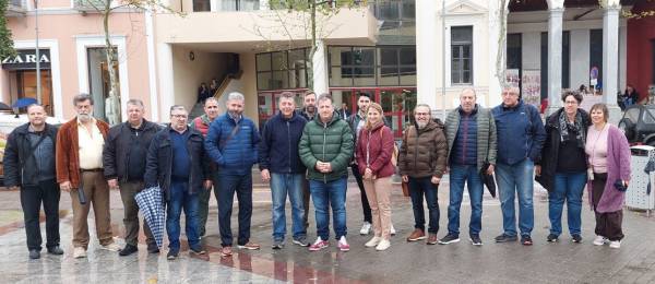 Συγκέντρωση διαμαρτυρίας φωτογράφων στην Καλαμάτα