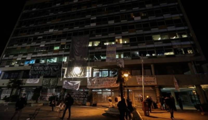 Θεσσαλονίκη: Σε αστυνομικό κλοιό το ΑΠΘ (βίντεο)
