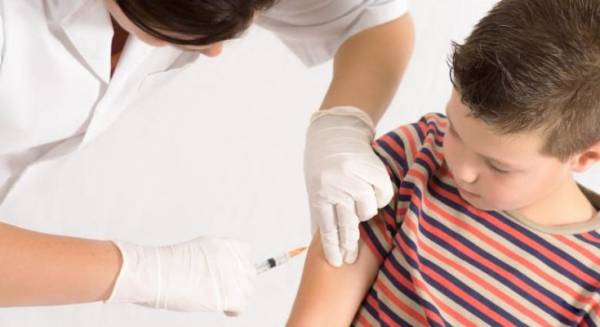 Δεν τίθεται ζήτημα επάρκειας εμβολίων για την Ιλαρά, διαβεβαιώνει το υπουργείο Υγείας