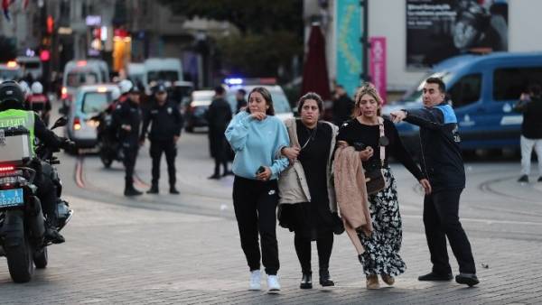Τουρκία: Έξι νεκροί και 81 τραυματίες -Μια γυναίκα &quot;βομβιστής καμικάζι&quot; πίσω από την επίθεση (βίντεο)