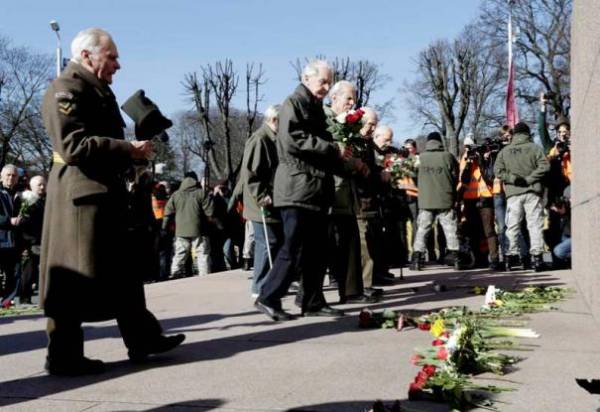Λετονία: Πορεία βετεράνων των Waffen-ss - συνεργατών των Γερμανών ναζί