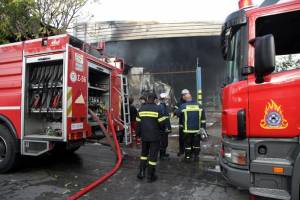 Πυρκαγιά σε αποθήκη με μπάλες τριφυλλιού στην Τραπεζοντή Σπάρτης