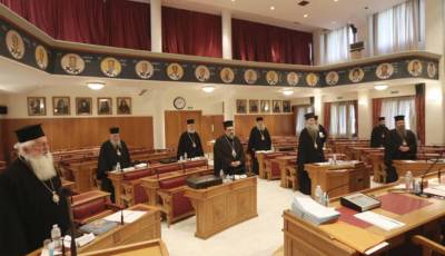 Ιερά Σύνοδος: Σεβαστές οι αποφάσεις πολιτείας, αλλά οι πιστοί δεν μπορούν να ελεγχθούν από εμάς
