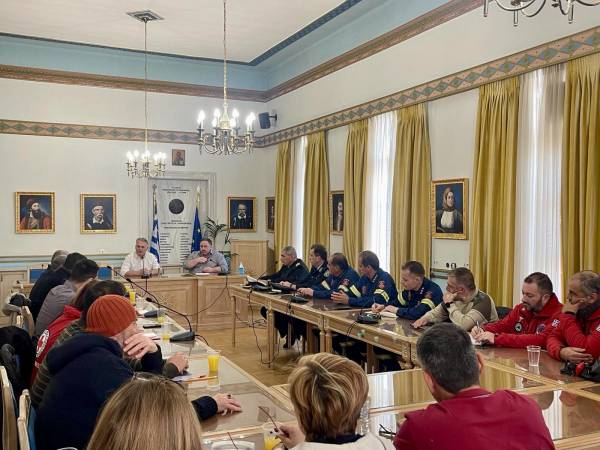 Σύσκεψη για πολιτική προστασία στην Περιφέρεια Πελοποννήσου