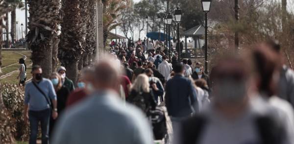 Δερμιτζάκης: Κάτω από 1.000 κρούσματα τον Ιούνιο - Τι είπε για εμβόλιο στα παιδιά