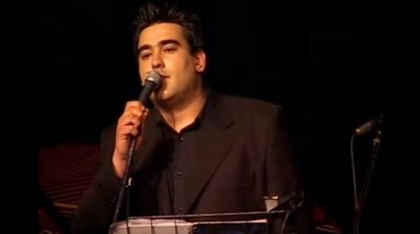 Βρέθηκε νεκρός ο 38χρονος τραγουδιστής Γιώργος Καραγιαννάκης