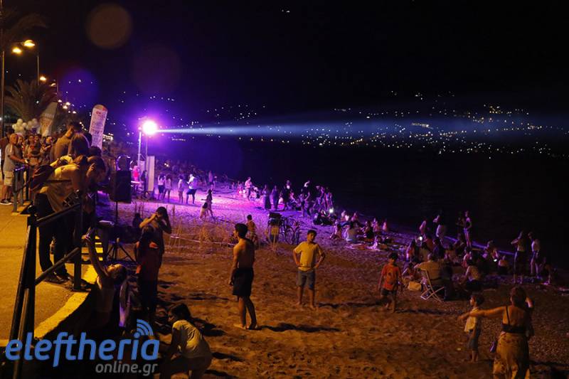 H 3η "Γαλάζια Νύχτα" της Καλαμάτας με τον φακό του eleftheriaonline.gr (βίντεο-φωτογραφίες)