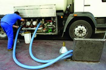 Παραγγελία πετρέλαιου με το... σταγονόμετρο