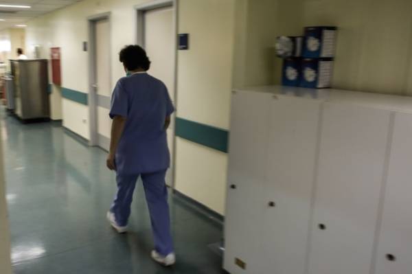 Νοσοκομείο “Μεταξά”: Προσποιούνταν τη νοσοκόμα κι έκλεβε ασθενείς και συνοδούς