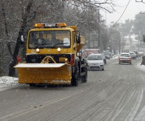 Απροετοίμαστη η Περιφέρεια για το χιόνι στο Δερβένι