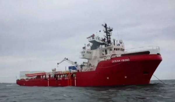 Άδεια στο Ocean Viking από την Ιταλία να αποβιβάσει μετανάστες στη Σικελία