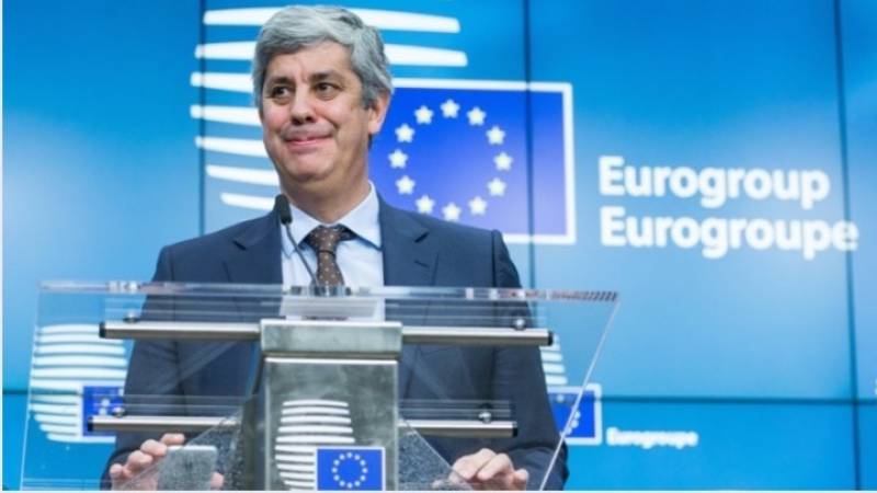 Eurogroup: Ο Μ. Σεντένο δεν αποκλείει τη χρήση ευρωομολόγων για την αντιμετώπιση της κρίσης