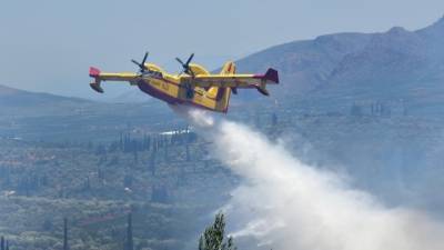 Δύο ελληνικά πυροσβεστικά αεροσκάφη στην Αλβανία για την αντιμετώπιση μεγάλης πυρκαγιάς