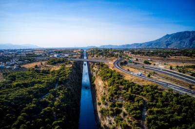 Γιατί οι επενδυτές σταματούν στον Ισθμό