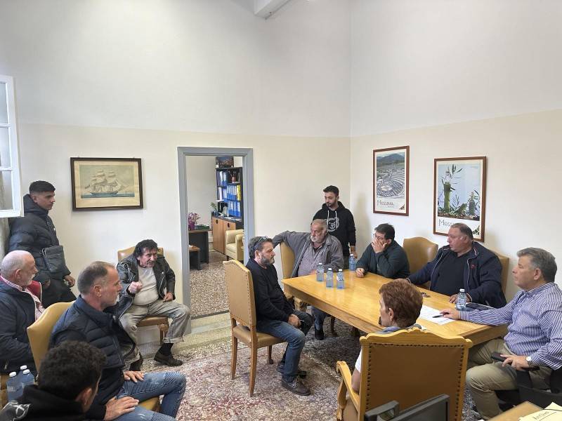 Συνάντηση Αναστασόπουλου με κτηνοτρόφος και Αγροτικό Σύλλογο Μεσσήνης: Προληπτικά μέτρα για την ευλογιά των προβάτων