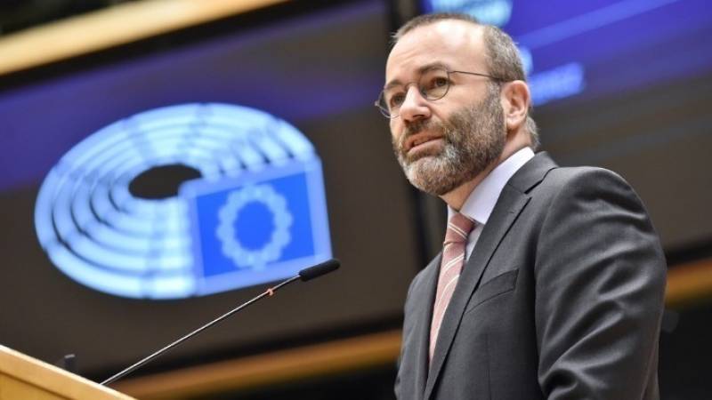 Βέμπερ: Η Ουκρανία είναι ευπρόσδεκτη στην ΕΕ