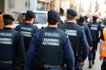 «Μόνιμοι» ψηφοφόροι της Χρυσής Αυγής οι αστυνομικοί
