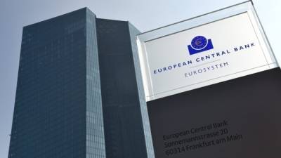 EKT: Αύξησε τα επιτόκια κατά μισή μονάδα