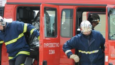 Πάτρα: Σε εξέλιξη πυρκαγιά στα Κρέστενα