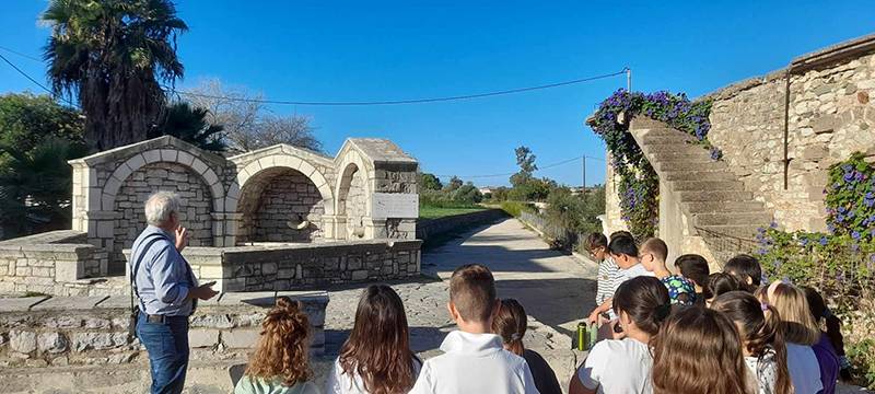 Ξεχωριστό μάθημα ιστορίας στο 1ο Δημοτικό Μεσσήνης