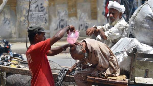 Έως τους 50 βαθμούς Κελσίου αναμένεται να φτάσει η θερμοκρασία στο Πακιστάν