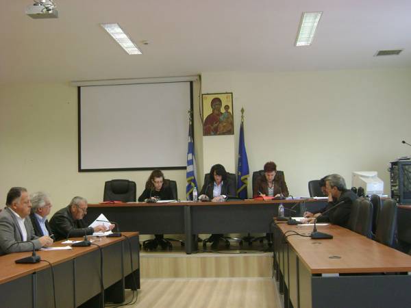 Ανάληψη δαπανών για παλιές &quot;αμαρτίες&quot; στο Δήμο Τριφυλίας