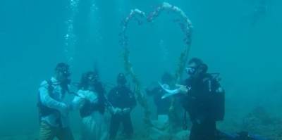 Στην Αλόννησο ο πρώτος οργανωμένος υποβρύχιος πολιτικός γάμος (βίντεο)