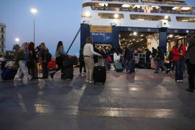 Κορυφώνεται η έξοδος του Πάσχα από τα λιμάνια με αυξημένη κίνηση και μέτρα ασφαλείας (βίντεο)