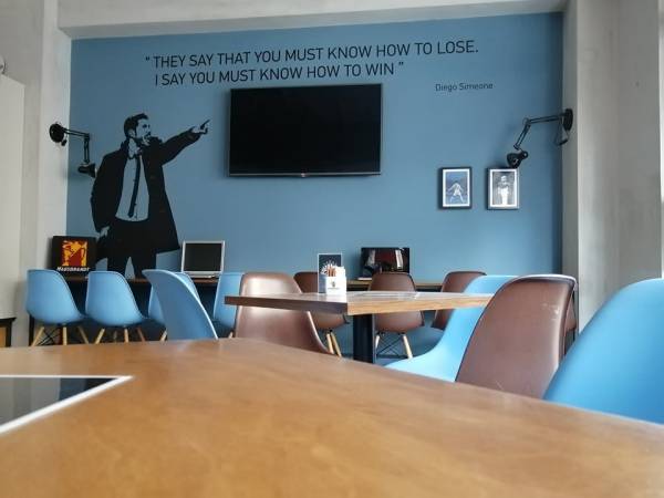 Με το «βλέμμα» στο Euro τα sports cafe της Καλαμάτας