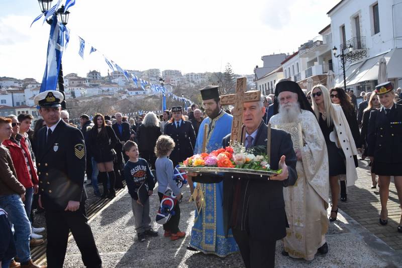 Λαμπρός εορτασμός των Θεοφανίων στον Δήμο Πύλου - Νέστορος (φωτογραφίες)