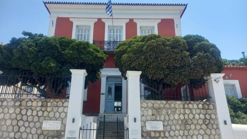 Εκθεση του Matt Stirn για τις ανασκαφές στην Ικλαινα