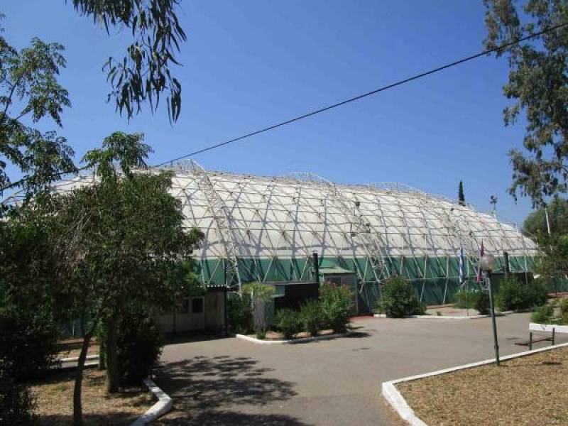 "Εμβολιαστικό κέντρο το γήπεδο της Τέντας" προτείνει ο Δήμος Καλαμάτας
