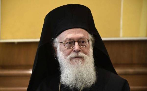 Εξιτήριο από τον Ευαγγελισμό για τον Αρχιεπίσκοπο Αλβανίας Αναστάσιο