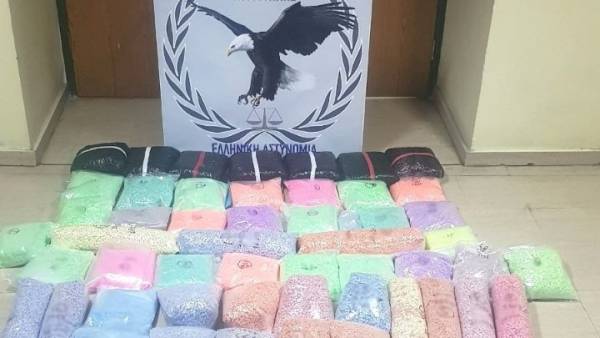 Κατασχέθηκαν 500.000 ναρκωτικά δισκία ecstasy μετά από αστυνομική επιχείρηση – Τρεις συλλήψεις