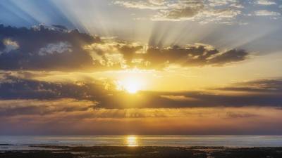 Καιρός: Ηλιοφάνεια με υψηλές θερμοκρασίες και τη Δευτέρα