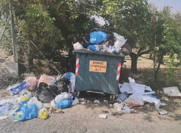 Διαμαρτυρία για σκουπίδια στο Μεμί Κυπαρισσίας