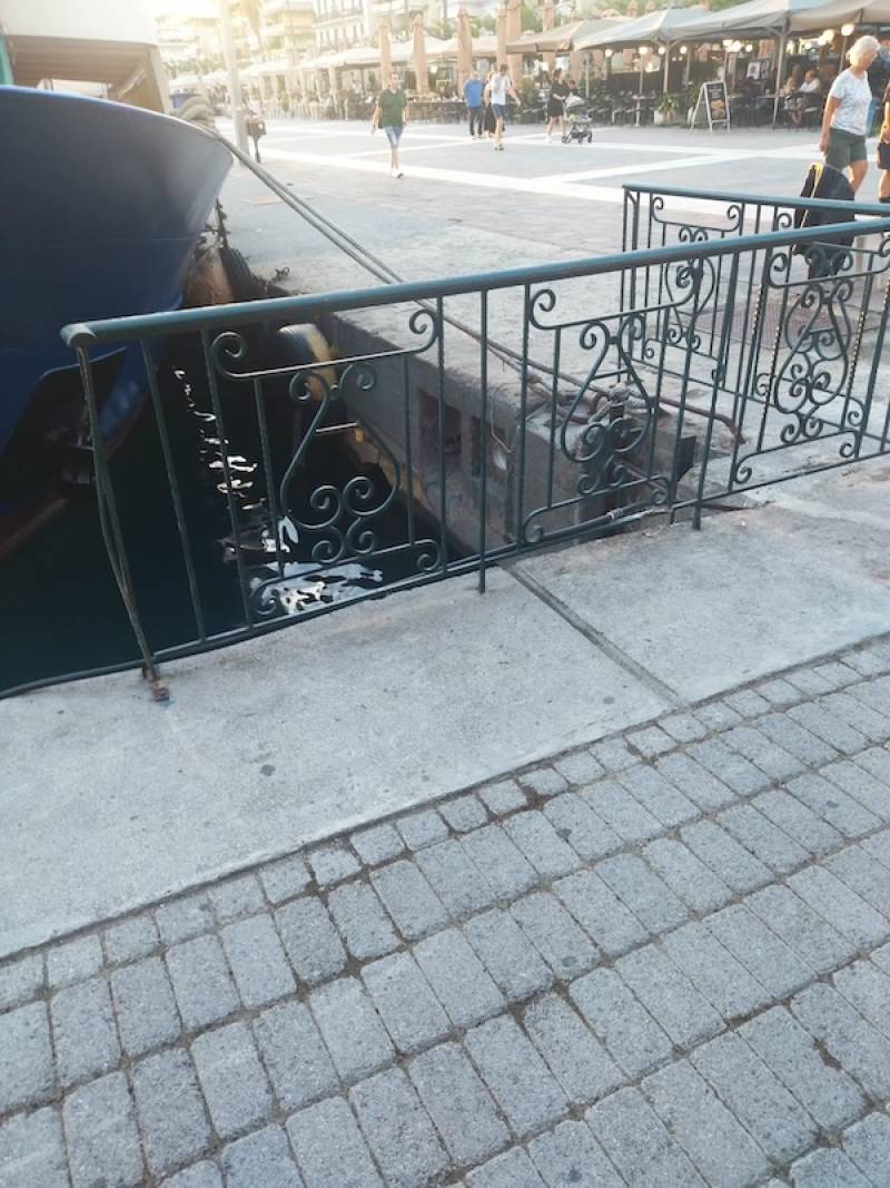 Να ελεγχθούν τα κάγκελα