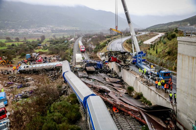 Συγκεντρώσεις την Κυριακή σε όλη τη χώρα για τα Τέμπη (Βίντεο)