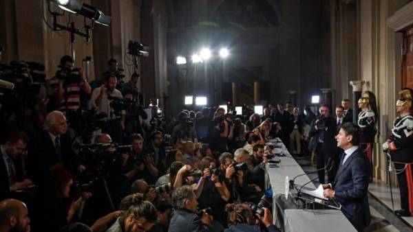 Ιταλία: Οι λαϊκιστές και η άκρα δεξιά αναλαμβάνουν την διακυβέρνηση της χώρας