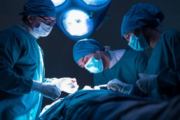 Χειρουργεία: Πόσοι ασθενείς περιμένουν ανά περιφέρεια – Τα κρυφά έξοδα