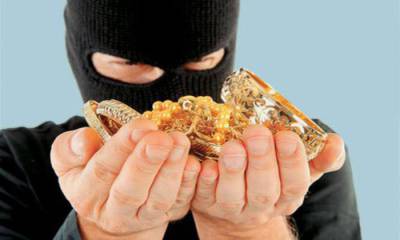 Μαρούσι: Απάτη με λεία 220.000 ευρώ σε βάρος 89χρονης – Γκρέμισαν τοίχο με βαριοπούλα για να βρουν την κρυψώνα (βίντεο)