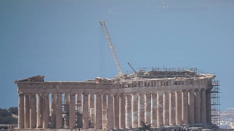 Le Figaro: Επί 45 χρόνια οι εργασίες αποκατάστασης της Ακρόπολης