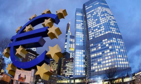 Κατά 1,4 δισ. ευρώ περιορίζεται ο ELA προς τις ελληνικές τράπεζες
